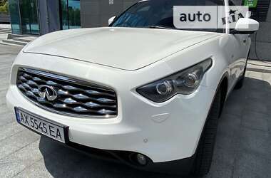 Внедорожник / Кроссовер Infiniti FX 30 2010 в Харькове