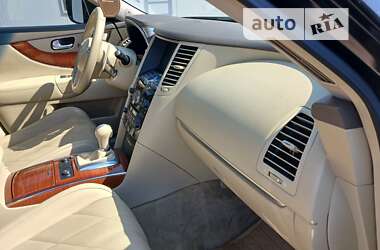 Внедорожник / Кроссовер Infiniti FX 30 2013 в Киеве