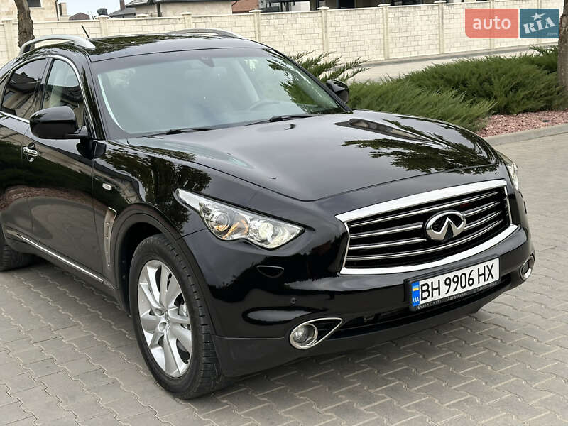 Внедорожник / Кроссовер Infiniti FX 30 2012 в Одессе