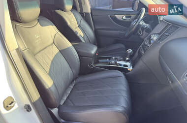 Внедорожник / Кроссовер Infiniti FX 30 2011 в Харькове