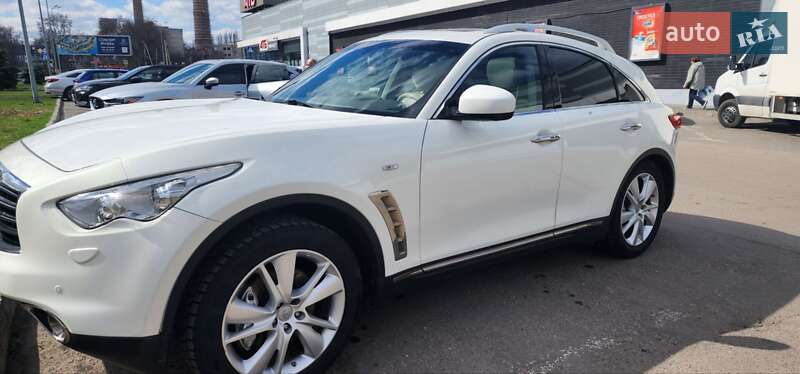 Infiniti FX 30 2013