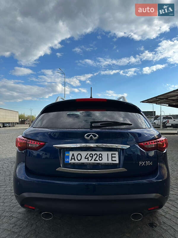 Внедорожник / Кроссовер Infiniti FX 30 2012 в Мукачево
