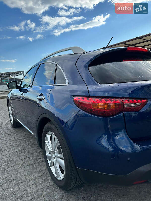 Внедорожник / Кроссовер Infiniti FX 30 2012 в Мукачево