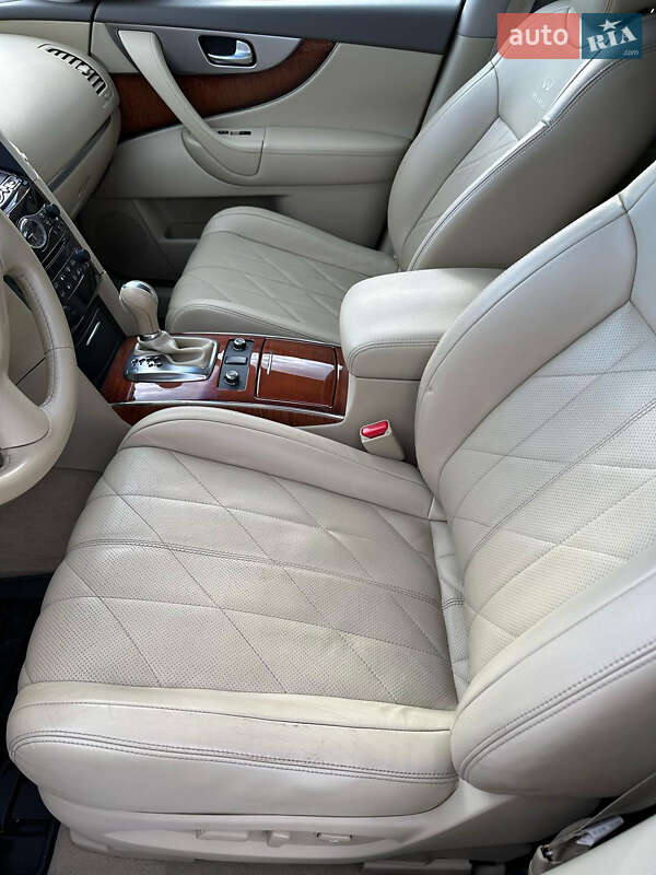 Внедорожник / Кроссовер Infiniti FX 30 2012 в Мукачево
