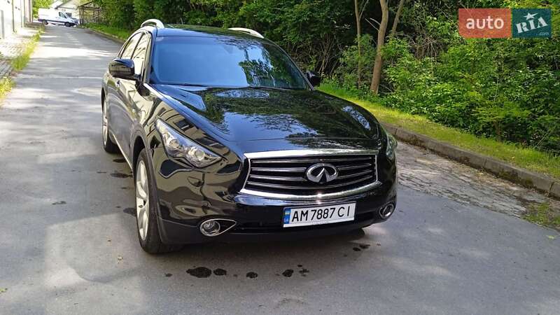 Infiniti FX 30 2012