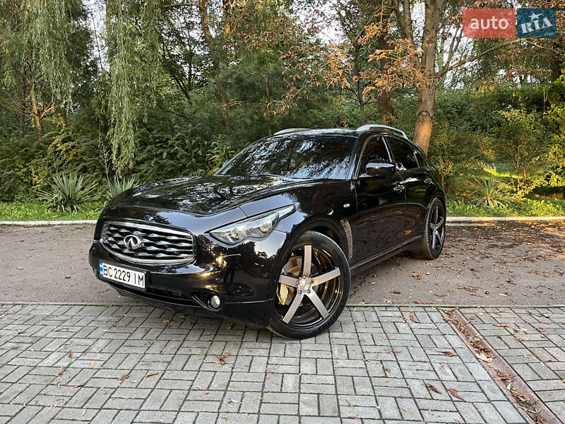Infiniti FX 30 2011