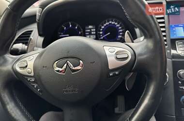 Внедорожник / Кроссовер Infiniti FX 30 2012 в 