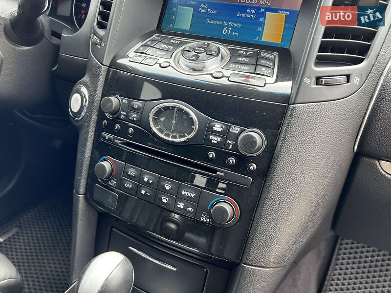 Позашляховик / Кросовер Infiniti FX 30 2010 в Дніпрі