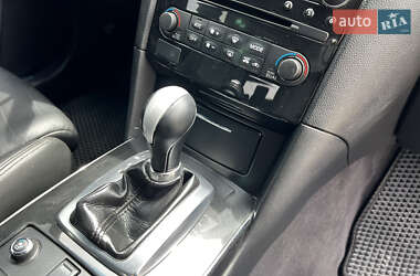 Внедорожник / Кроссовер Infiniti FX 30 2010 в 