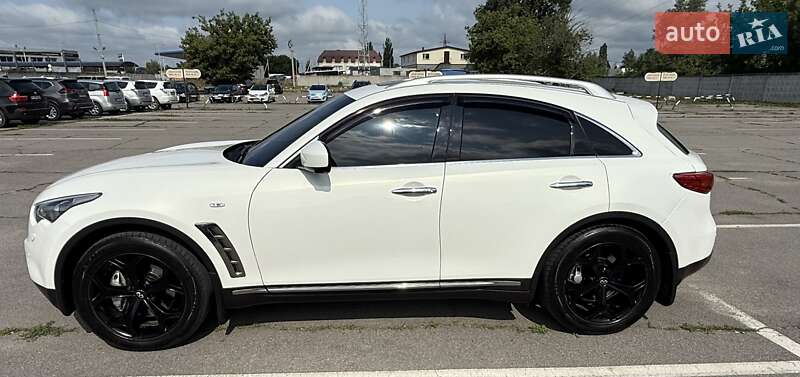 Внедорожник / Кроссовер Infiniti FX 30 2011 в Кременчуге