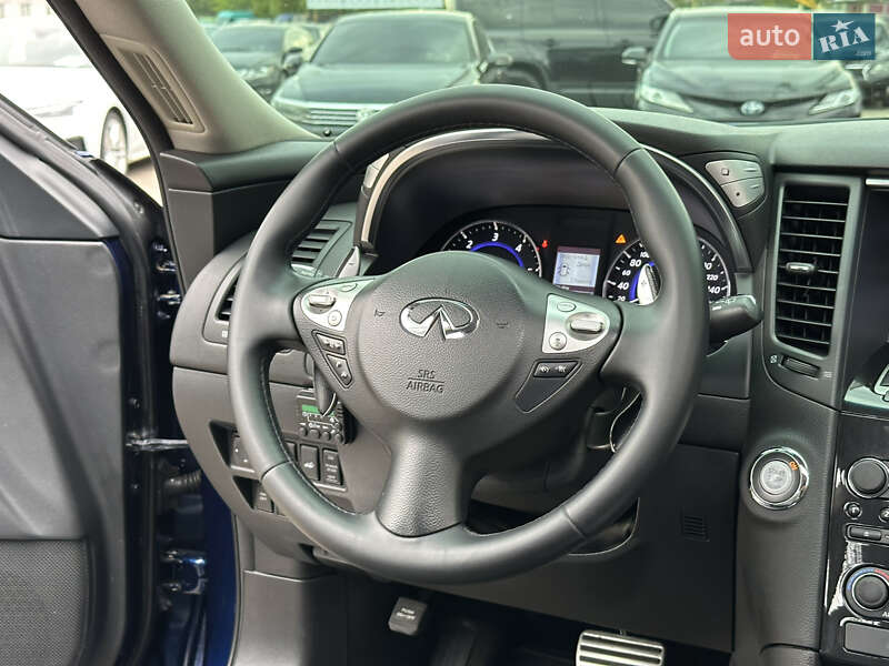 Позашляховик / Кросовер Infiniti FX 30 2012 в Харкові