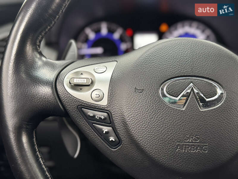 Позашляховик / Кросовер Infiniti FX 30 2013 в Одесі