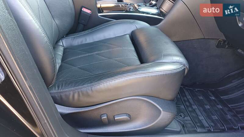 Внедорожник / Кроссовер Infiniti FX 30 2011 в Дрогобыче