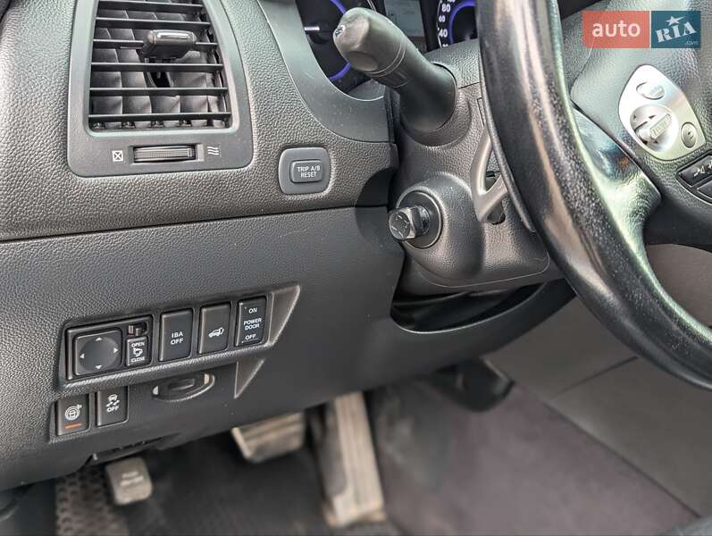 Внедорожник / Кроссовер Infiniti FX 30 2011 в Дубно