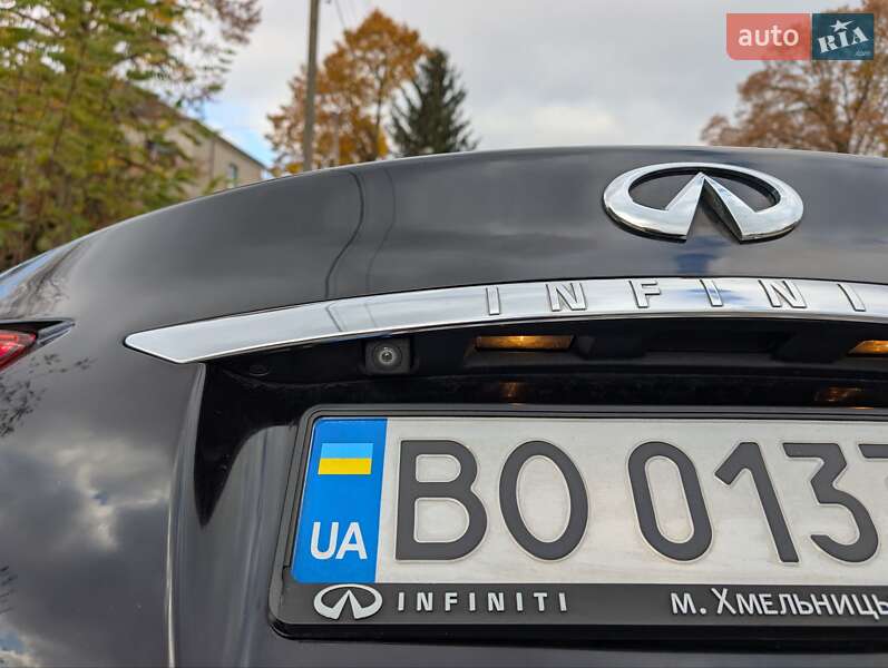 Внедорожник / Кроссовер Infiniti FX 30 2011 в Дубно