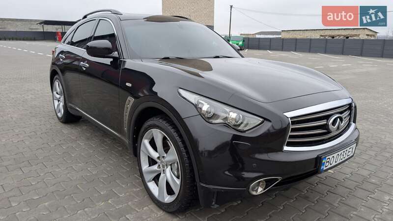 Внедорожник / Кроссовер Infiniti FX 30 2011 в Дубно