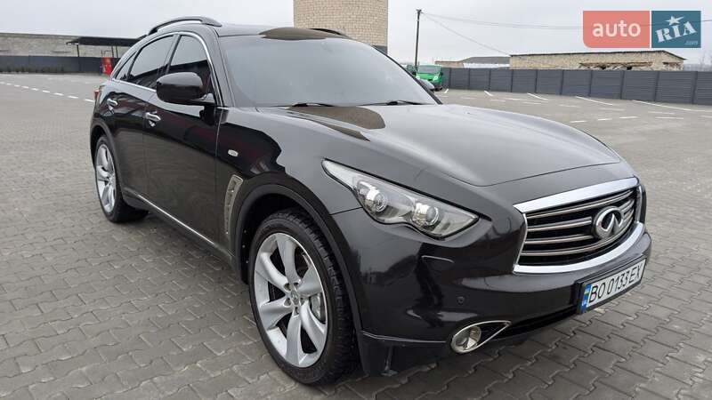 Внедорожник / Кроссовер Infiniti FX 30 2011 в Дубно