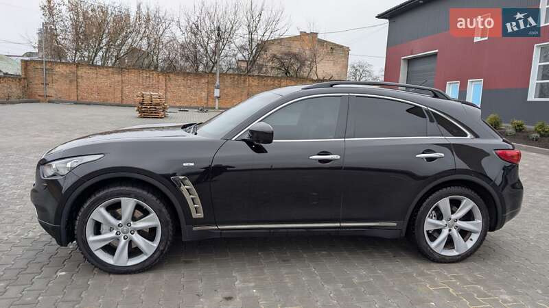 Внедорожник / Кроссовер Infiniti FX 30 2011 в Дубно