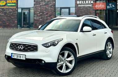 Внедорожник / Кроссовер Infiniti FX 30 2010 в Черновцах