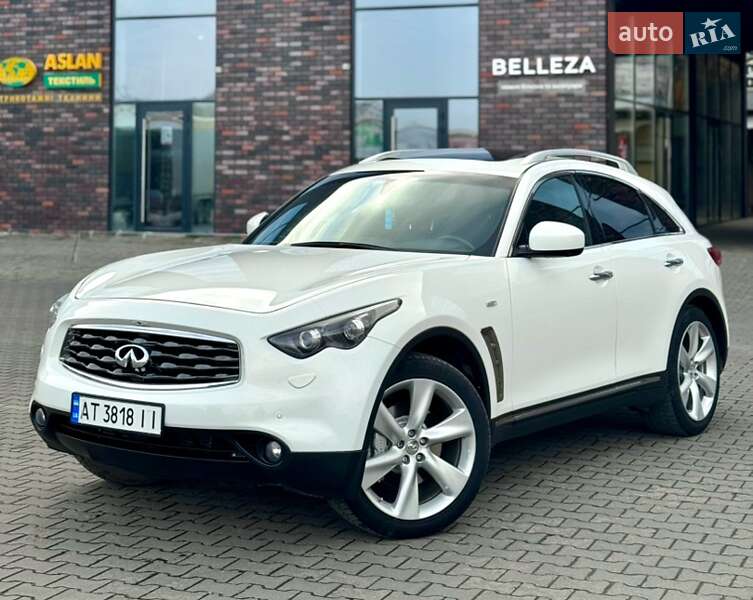 Infiniti FX 30 2010