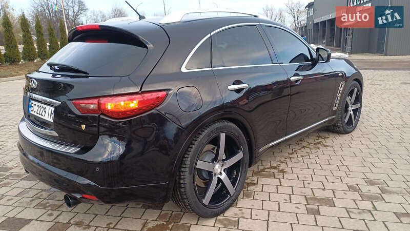 Внедорожник / Кроссовер Infiniti FX 30 2011 в Дрогобыче