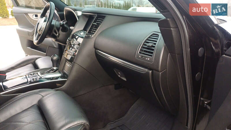 Внедорожник / Кроссовер Infiniti FX 30 2011 в Дрогобыче