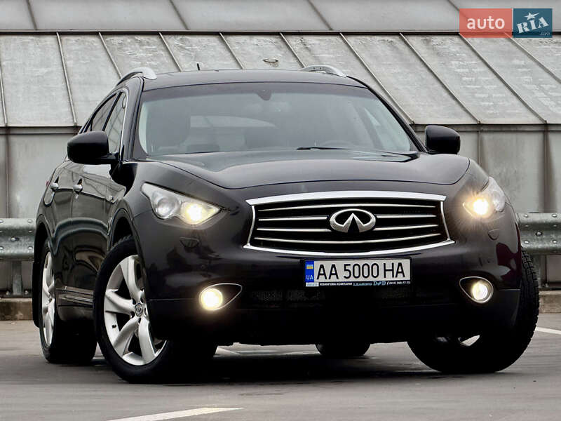 Внедорожник / Кроссовер Infiniti FX 30 2012 в Киеве фото 5 Внедорожник / Кроссовер Infiniti FX 30 2012 в Киеве