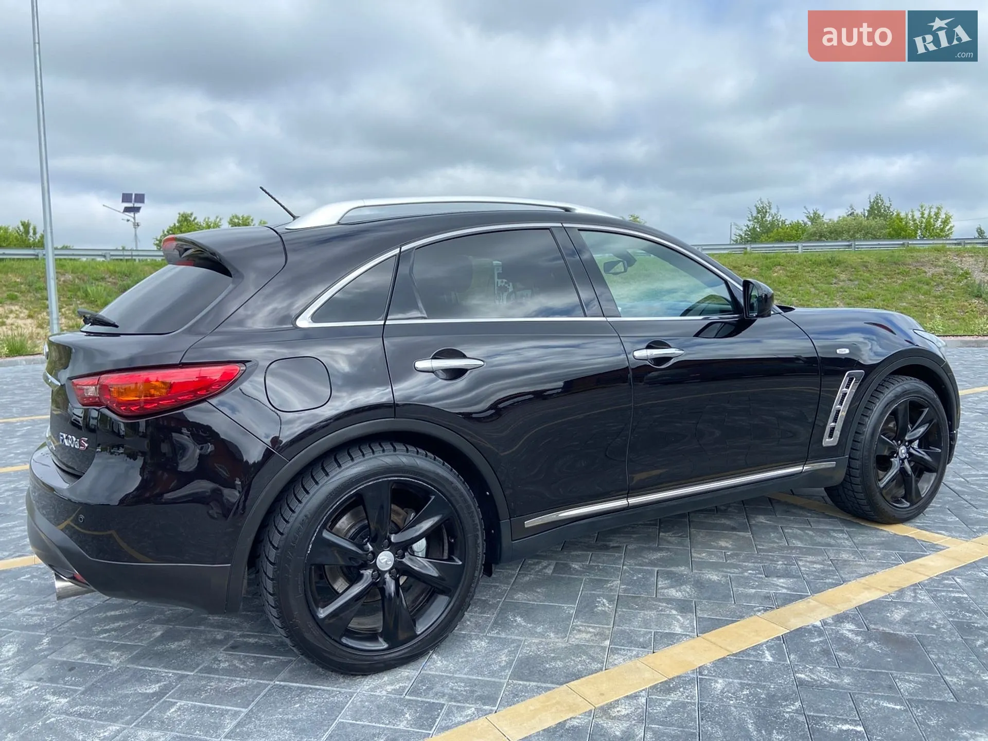 2011 Infiniti FX - мініатюра 19