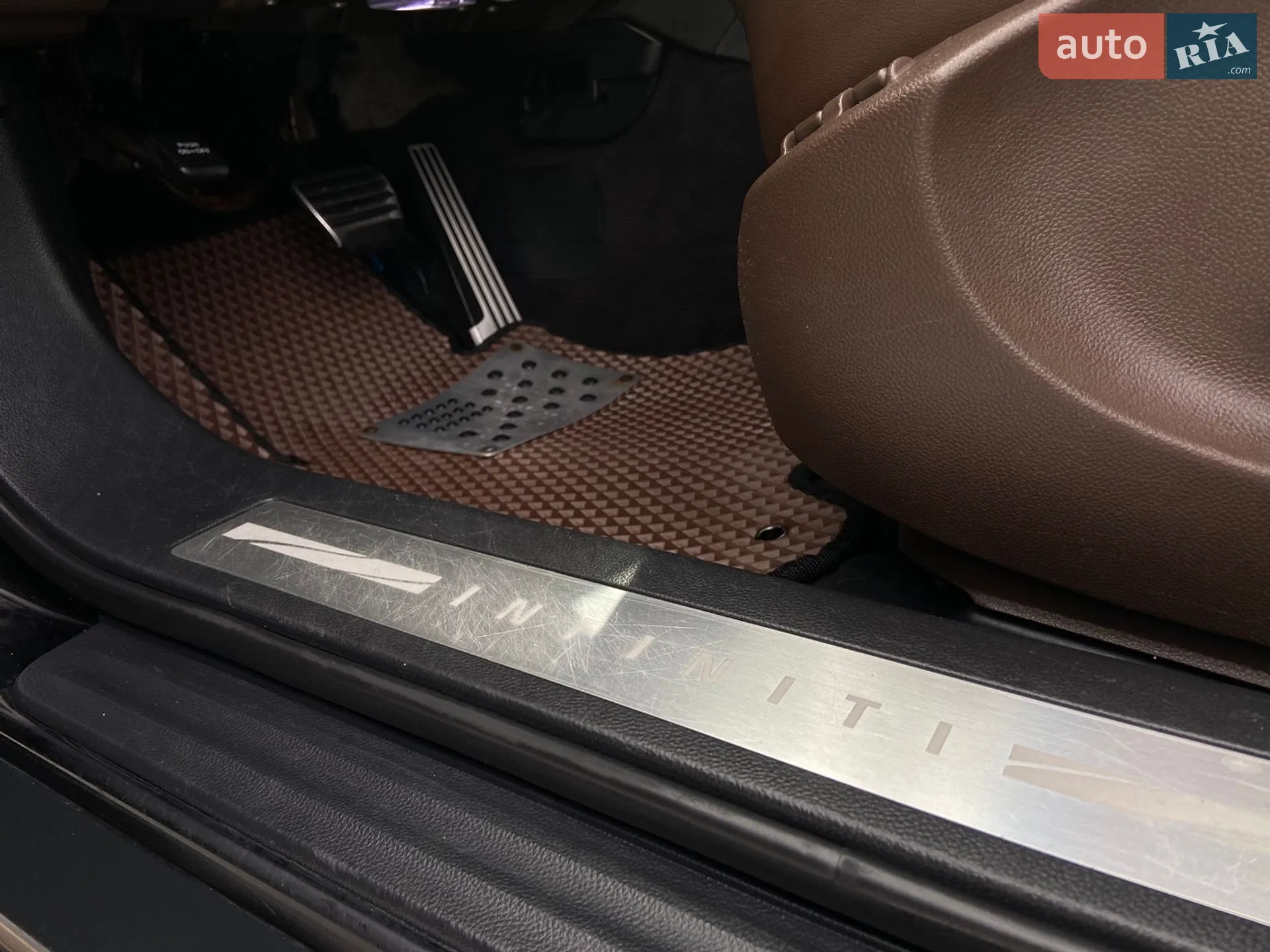 2011 Infiniti FX - мініатюра 23