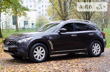 Внедорожник / Кроссовер Infiniti FX 35 2010 в Тернополе