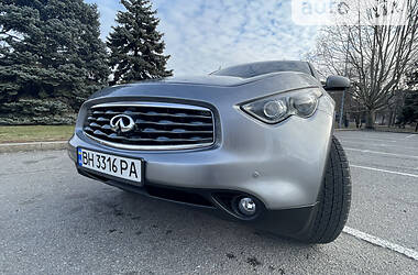 Внедорожник / Кроссовер Infiniti FX 35 2011 в Одессе