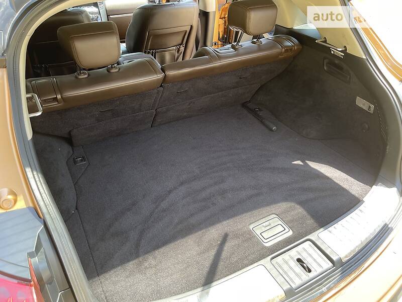 Позашляховик / Кросовер Infiniti FX 35 2008 в Петровому