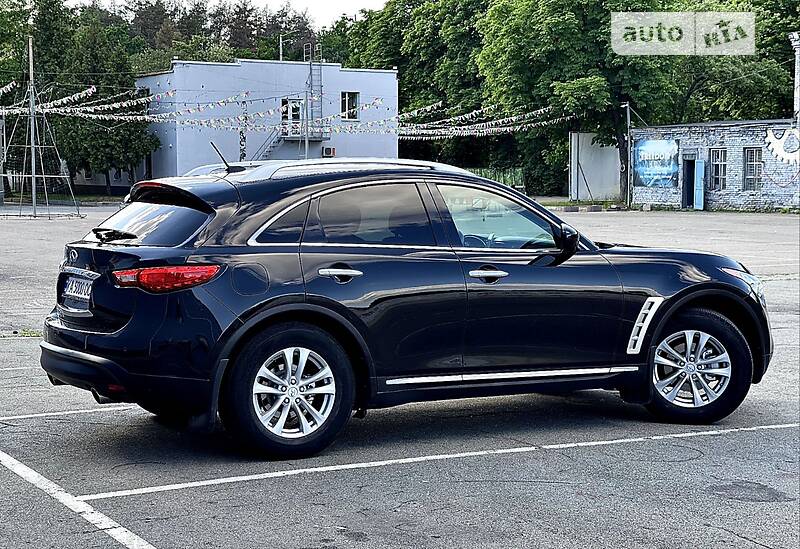 Позашляховик / Кросовер Infiniti FX 35 2008 в Києві