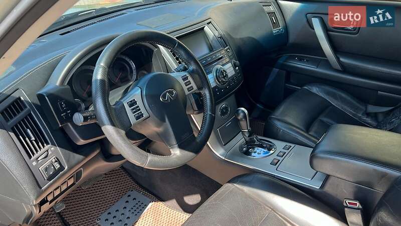 Внедорожник / Кроссовер Infiniti FX 35 2007 в Николаеве