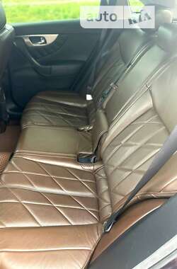 Внедорожник / Кроссовер Infiniti FX 35 2009 в 