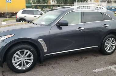 Внедорожник / Кроссовер Infiniti FX 35 2010 в Киеве