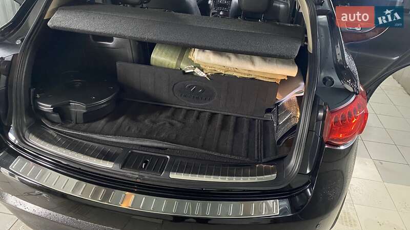 Позашляховик / Кросовер Infiniti FX 35 2008 в Києві