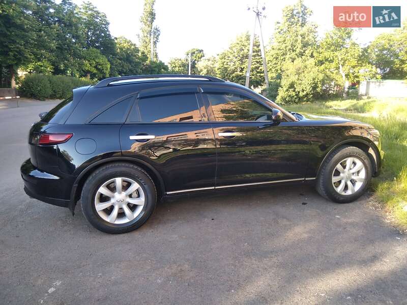Позашляховик / Кросовер Infiniti FX 35 2003 в Новоукраїнці