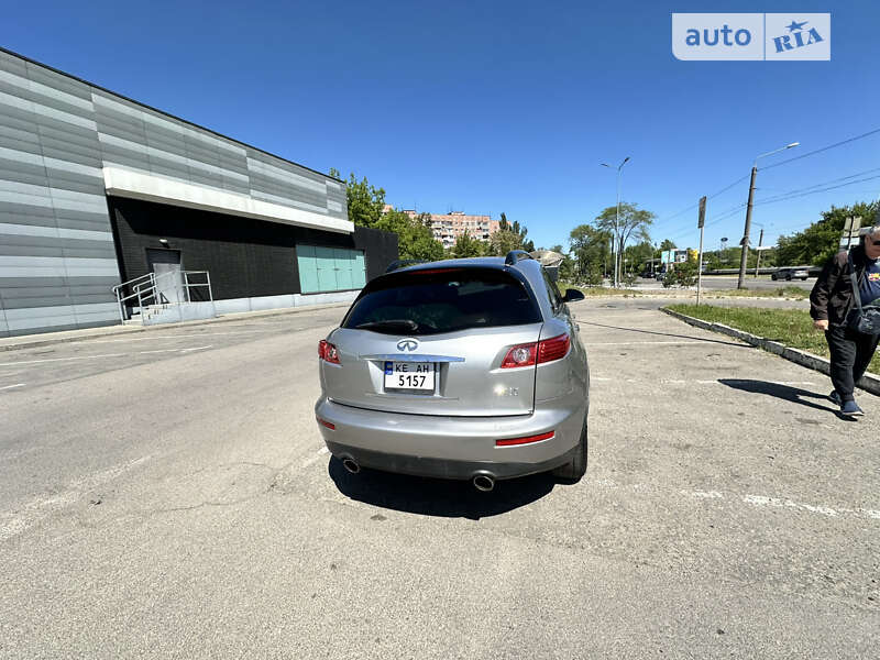 Внедорожник / Кроссовер Infiniti FX 35 2004 в Днепре фото 9 Внедорожник / Кроссовер Infiniti FX 35 2004 в Днепре