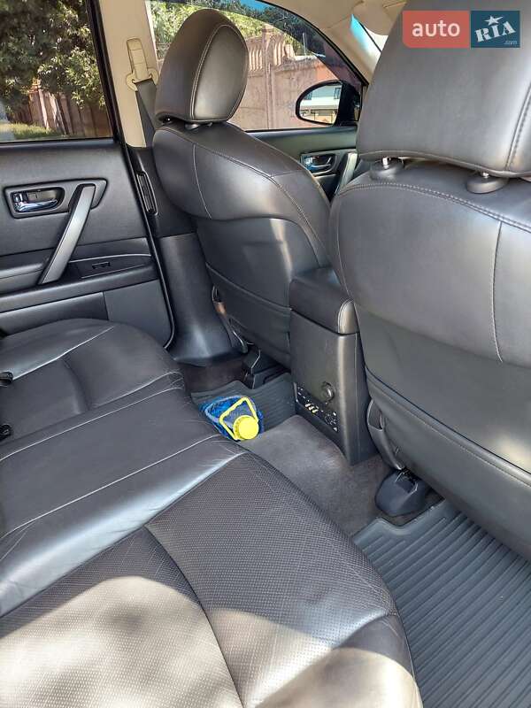 Внедорожник / Кроссовер Infiniti FX 35 2007 в Измаиле