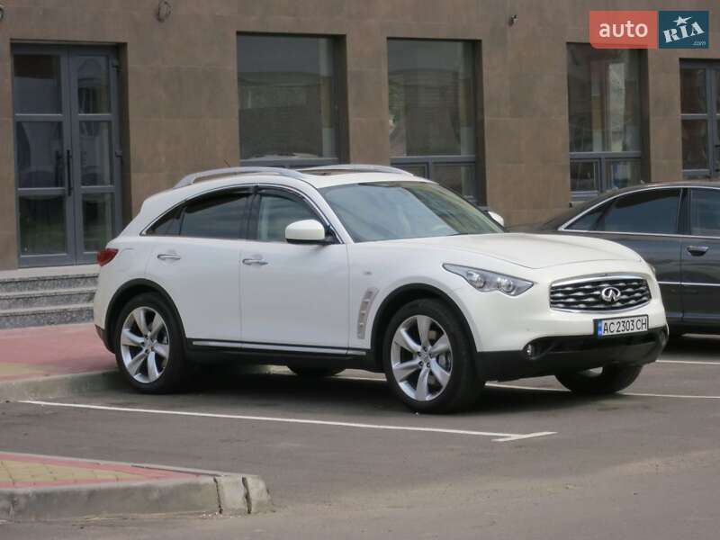 Позашляховик / Кросовер Infiniti FX 35 2008 в Луцьку фото 16 Позашляховик / Кросовер Infiniti FX 35 2008 в Луцьку