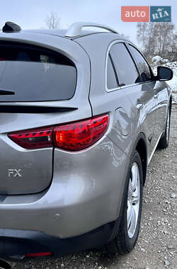 Внедорожник / Кроссовер Infiniti FX 35 2009 в Валках