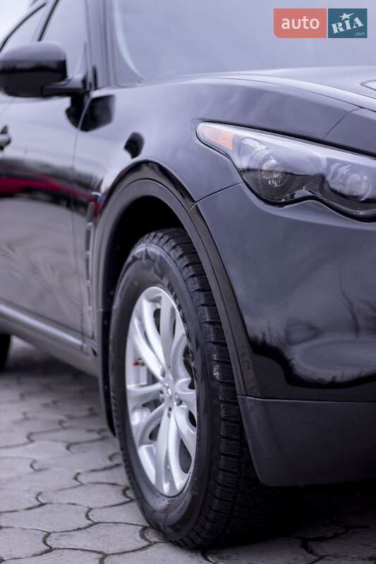 Внедорожник / Кроссовер Infiniti FX 35 2011 в Днепре