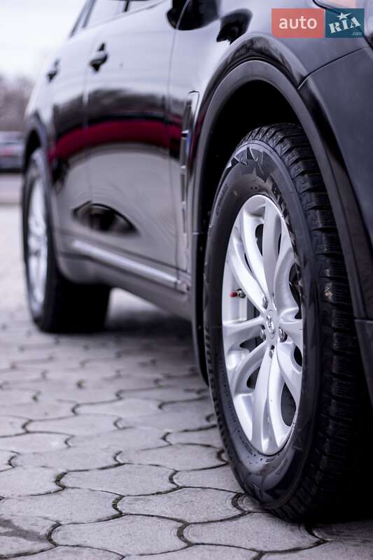 Внедорожник / Кроссовер Infiniti FX 35 2011 в Днепре
