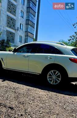 Внедорожник / Кроссовер Infiniti FX 35 2011 в Лубнах