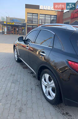 Внедорожник / Кроссовер Infiniti FX 35 2009 в 