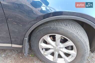 Внедорожник / Кроссовер Infiniti FX 35 2006 в 