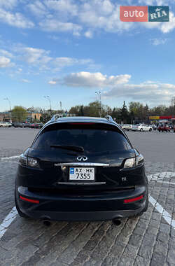 Внедорожник / Кроссовер Infiniti FX 35 2007 в 
