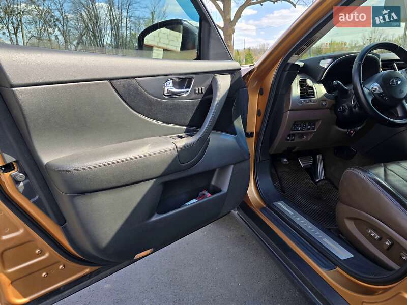 Позашляховик / Кросовер Infiniti FX 35 2008 в Харкові