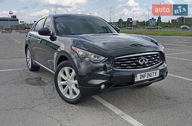 Внедорожник / Кроссовер Infiniti FX 35 2010 в 